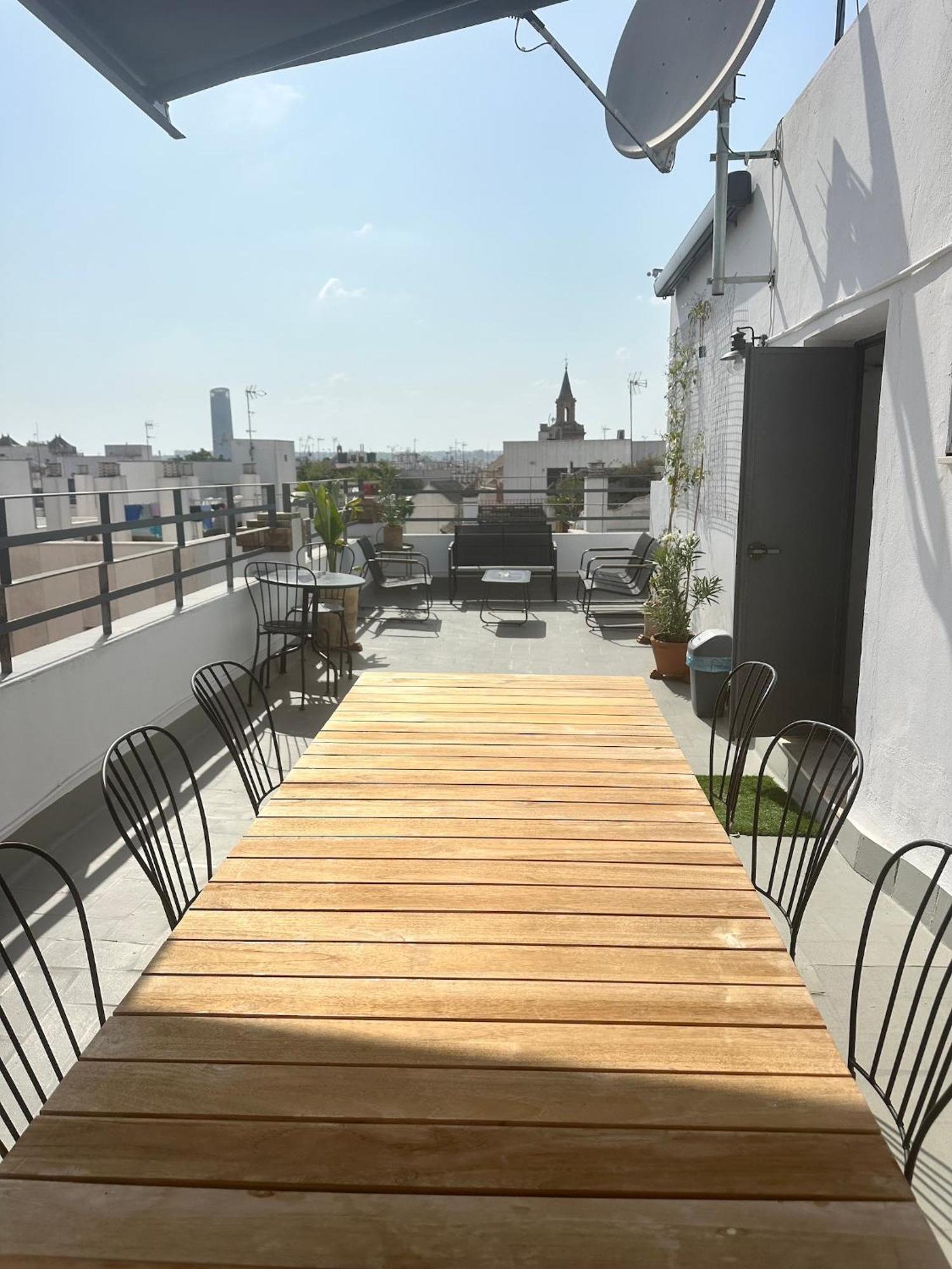 Almazen Apartamentos, Arrayan 23 Seville Luaran gambar