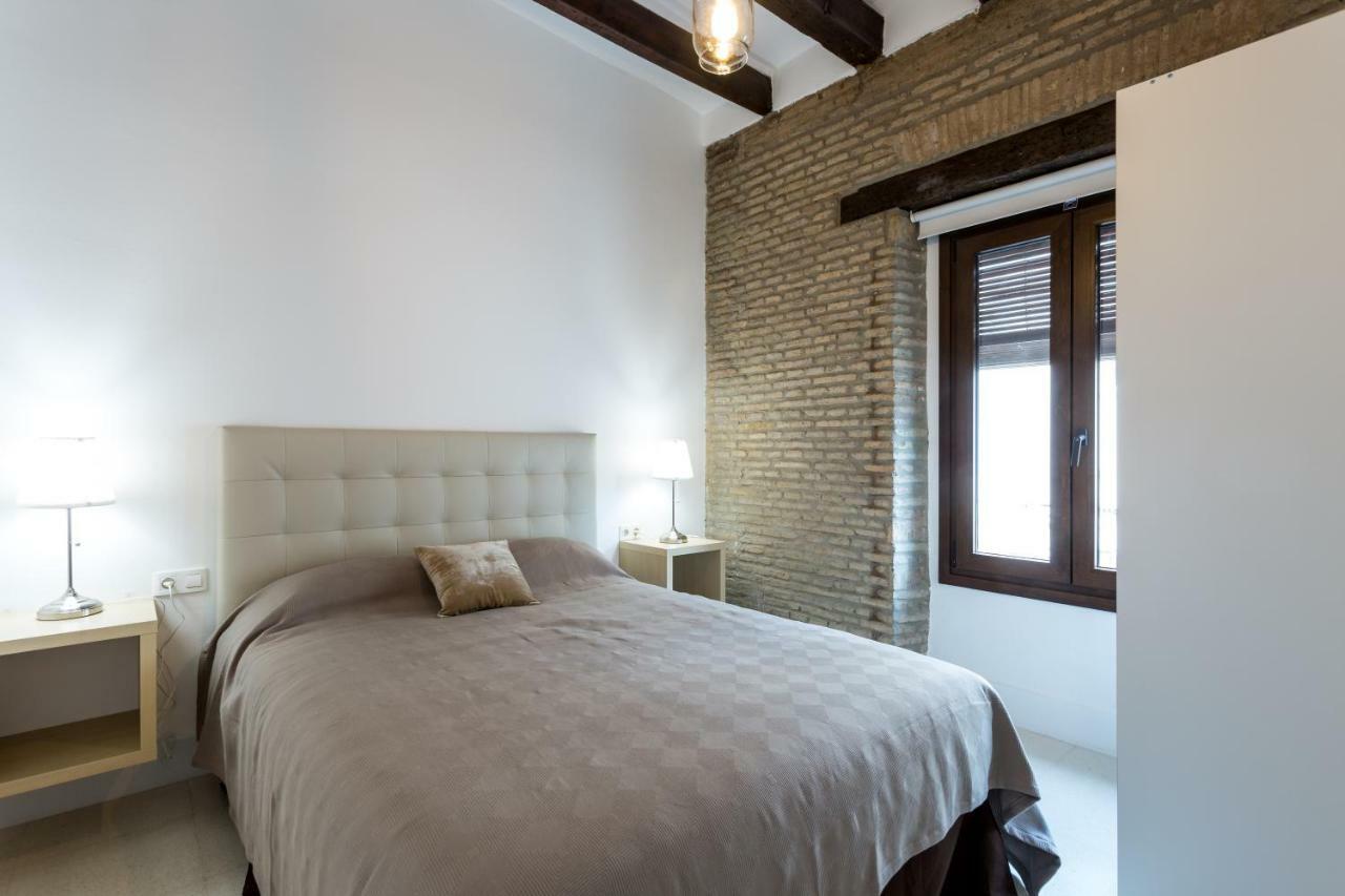 Almazen Apartamentos, Arrayan 23 Seville Luaran gambar