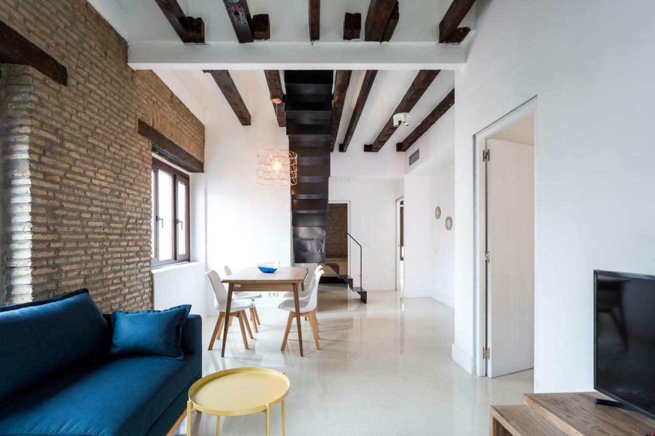 Almazen Apartamentos, Arrayan 23 Seville Luaran gambar