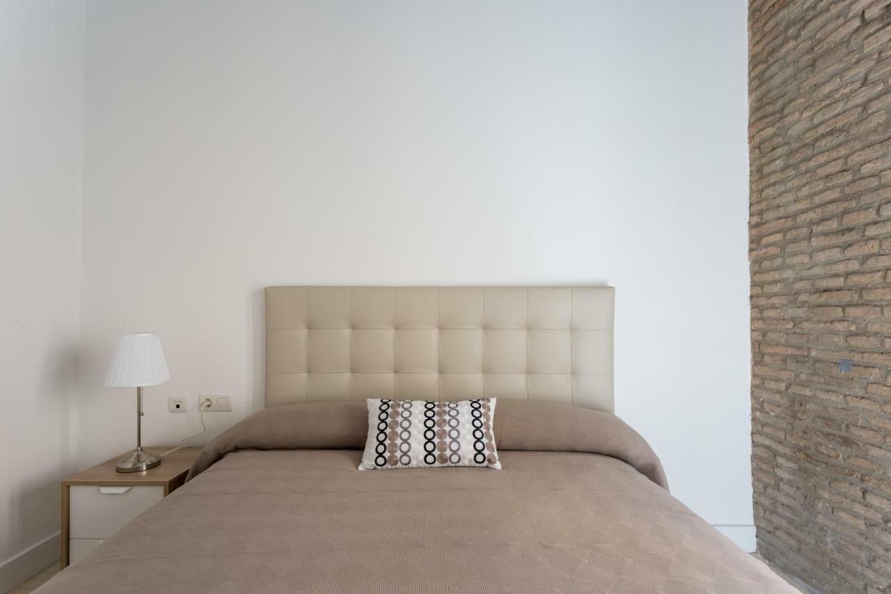 Almazen Apartamentos, Arrayan 23 Seville Luaran gambar