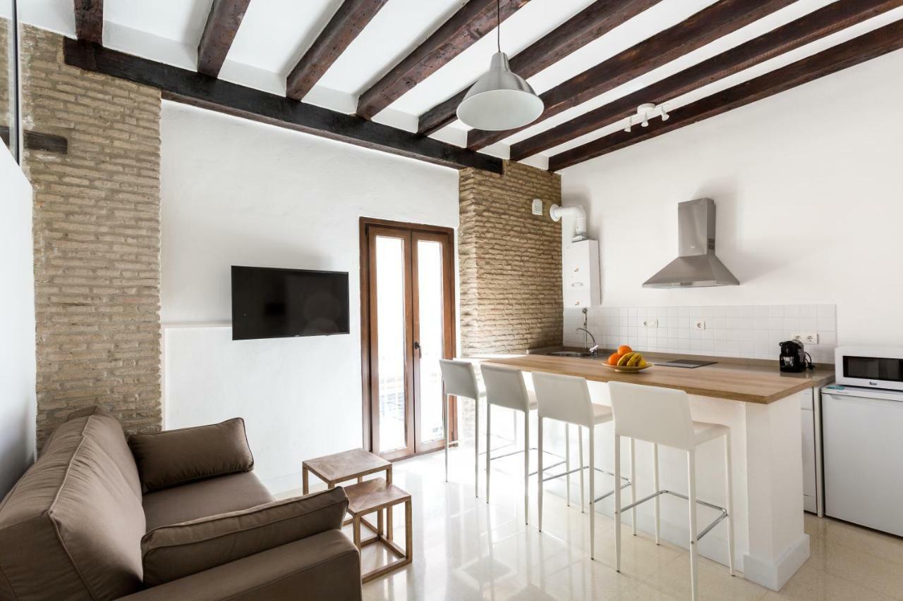 Almazen Apartamentos, Arrayan 23 Seville Luaran gambar