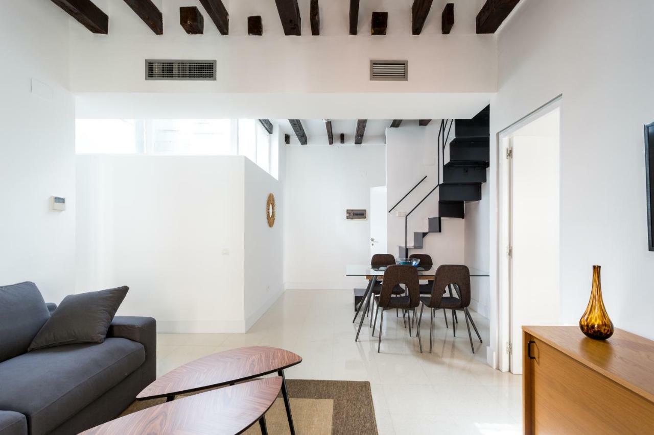 Almazen Apartamentos, Arrayan 23 Seville Luaran gambar