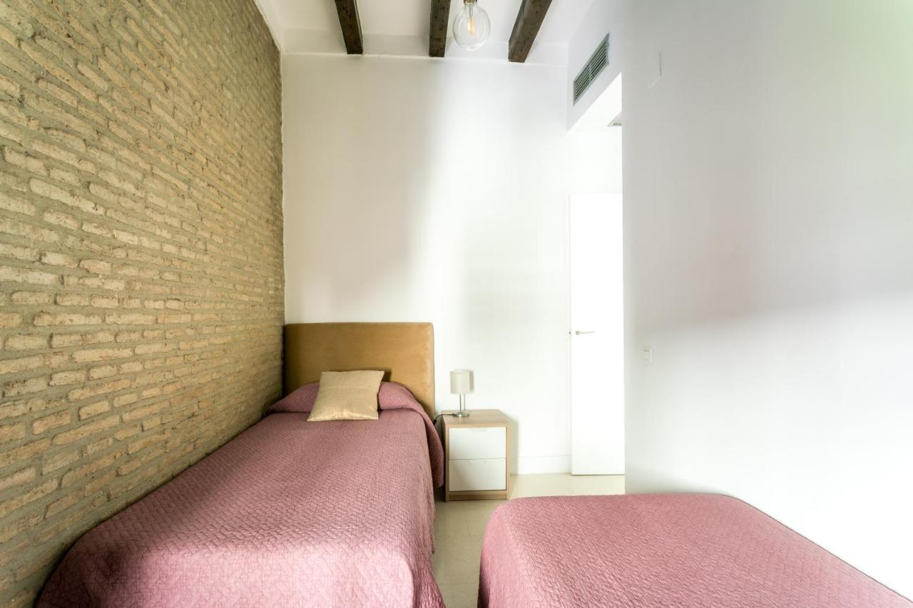 Almazen Apartamentos, Arrayan 23 Seville Luaran gambar